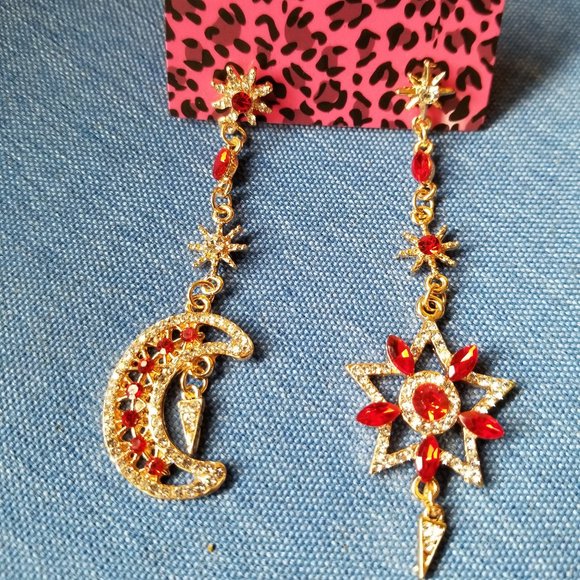 Betsey Johnson Moon & Star Earrings - NWT - Picture 4 of 6